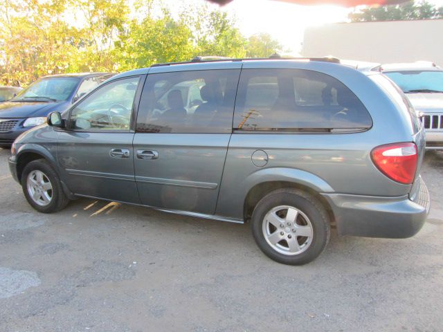 Dodge Grand Caravan 2005 photo 3