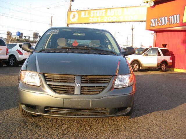 Dodge Grand Caravan 2005 photo 1