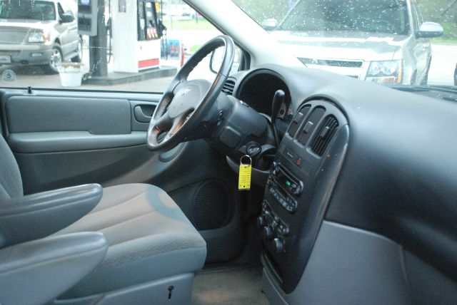 Dodge Grand Caravan 2005 photo 11