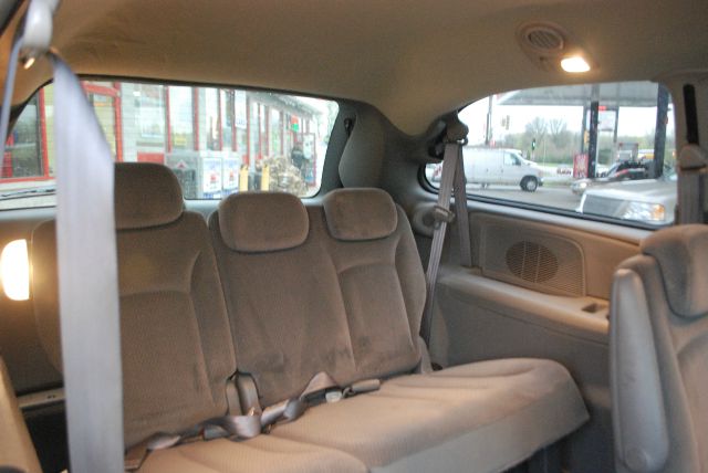 Dodge Grand Caravan 2005 photo 12