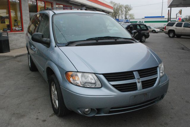 Dodge Grand Caravan 2005 photo 16