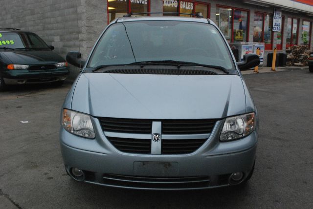 Dodge Grand Caravan 2005 photo 18