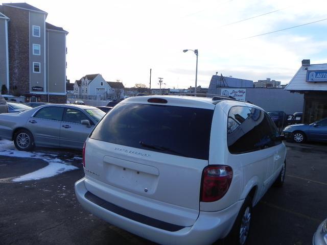Dodge Grand Caravan 2005 photo 3