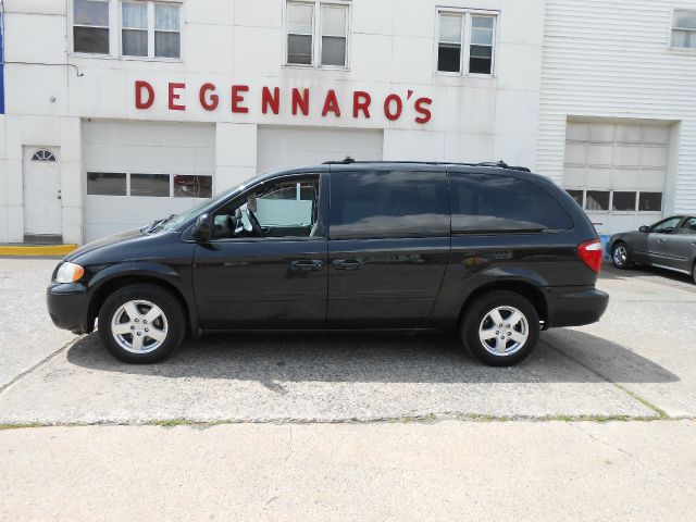 Dodge Grand Caravan 2005 photo 3