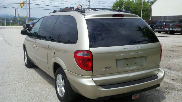 Dodge Grand Caravan 2005 photo 11