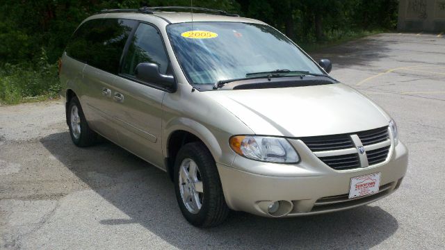 Dodge Grand Caravan 2005 photo 14