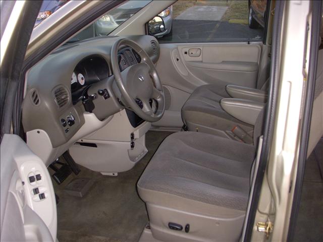 Dodge Grand Caravan 2005 photo 3