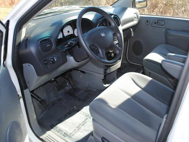 Dodge Grand Caravan 2005 photo 3