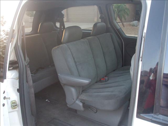 Dodge Grand Caravan 2005 photo 3