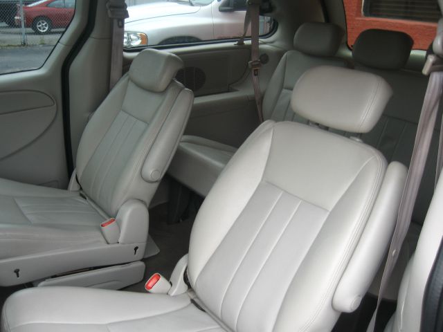 Dodge Grand Caravan 2005 photo 1