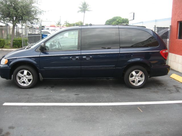 Dodge Grand Caravan 2005 photo 4