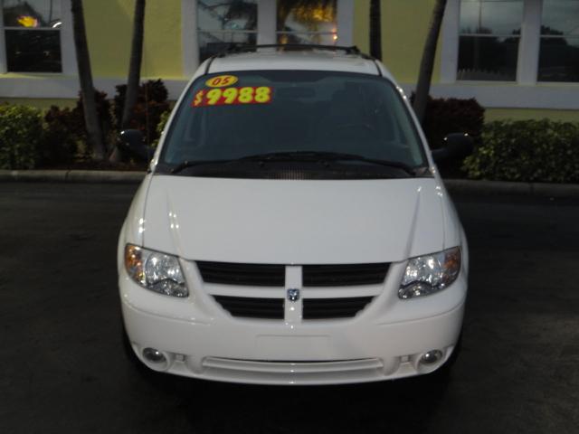 Dodge Grand Caravan 2005 photo 1