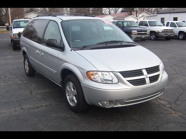Dodge Grand Caravan 2005 photo 3
