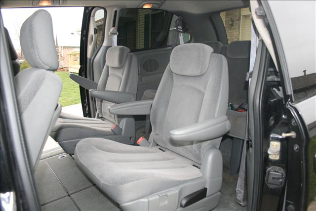 Dodge Grand Caravan 2006 photo 2