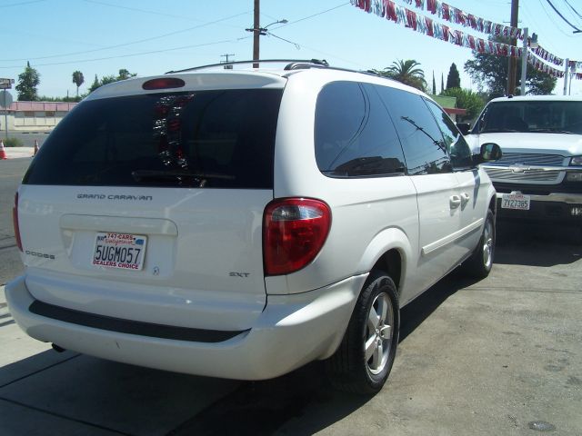 Dodge Grand Caravan 2006 photo 2