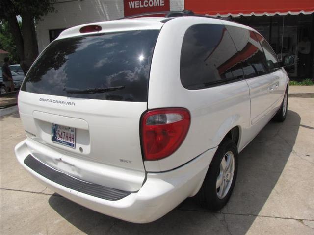Dodge Grand Caravan 2006 photo 2