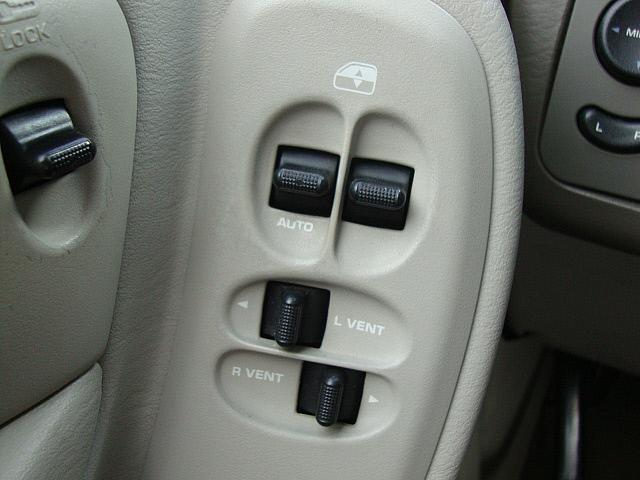 Dodge Grand Caravan 2006 photo 3
