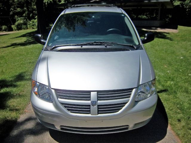 Dodge Grand Caravan 2006 photo 2