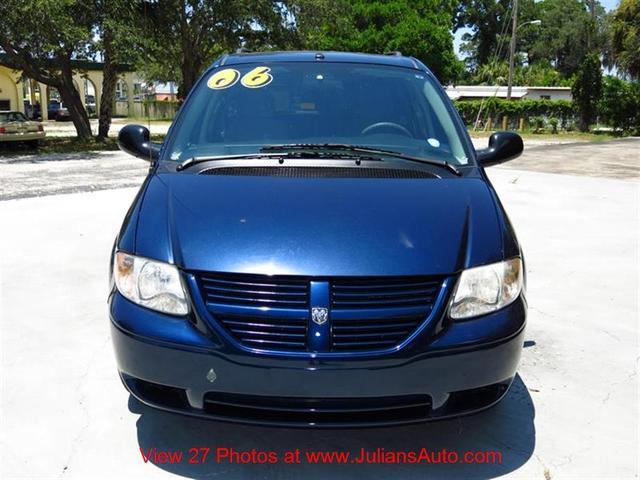 Dodge Grand Caravan 2006 photo 3