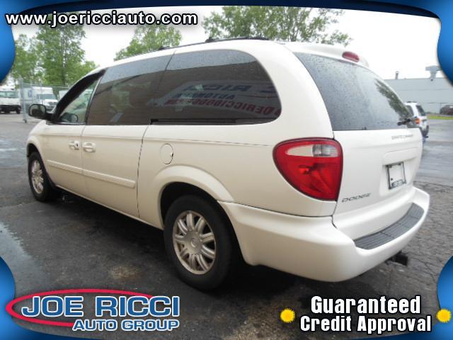 Dodge Grand Caravan 2007 photo 2
