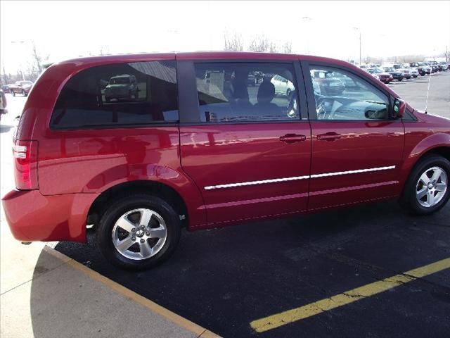 Dodge Grand Caravan 2008 photo 2