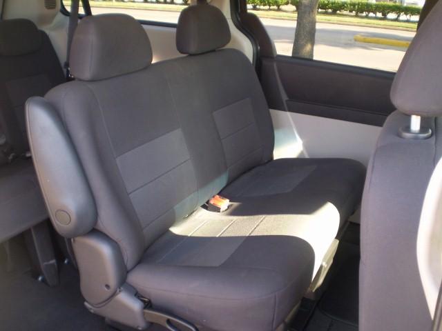 Dodge Grand Caravan 2008 photo 4