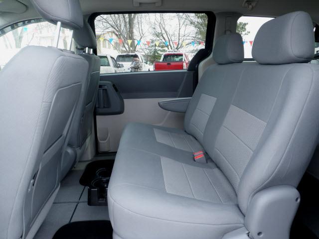Dodge Grand Caravan 2008 photo 3