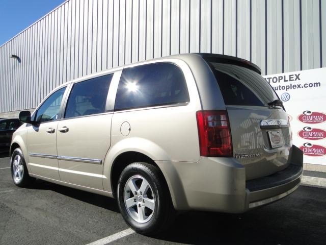 Dodge Grand Caravan 2008 photo 2
