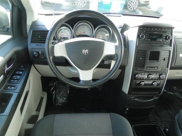 Dodge Grand Caravan 2008 photo 3