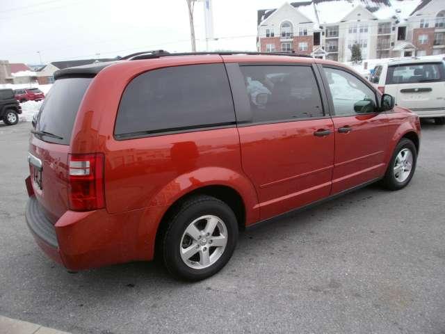 Dodge Grand Caravan 2008 photo 2