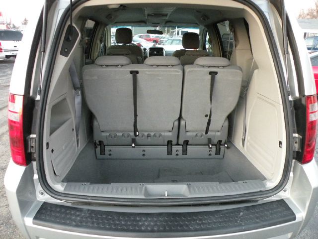 Dodge Grand Caravan 2008 photo 2