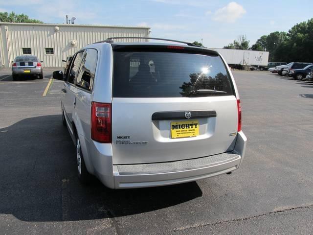 Dodge Grand Caravan 2008 photo 2