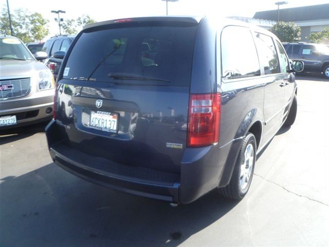 Dodge Grand Caravan 2008 photo 3