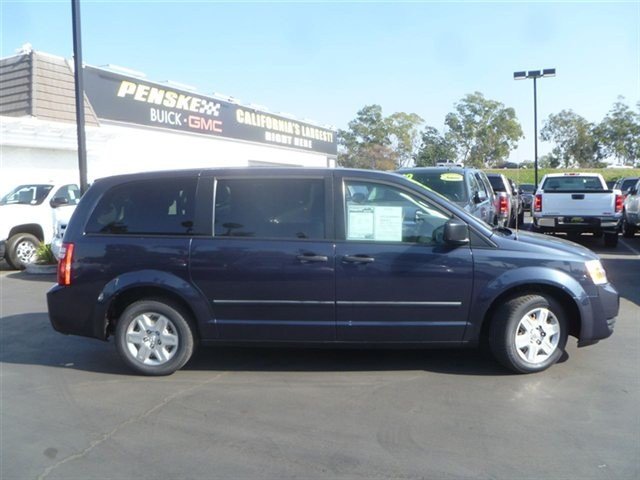Dodge Grand Caravan 2008 photo 2