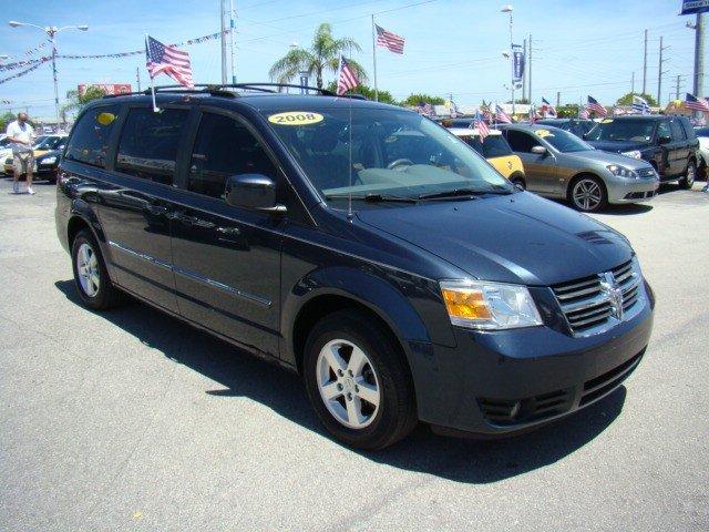 Dodge Grand Caravan 2008 photo 2