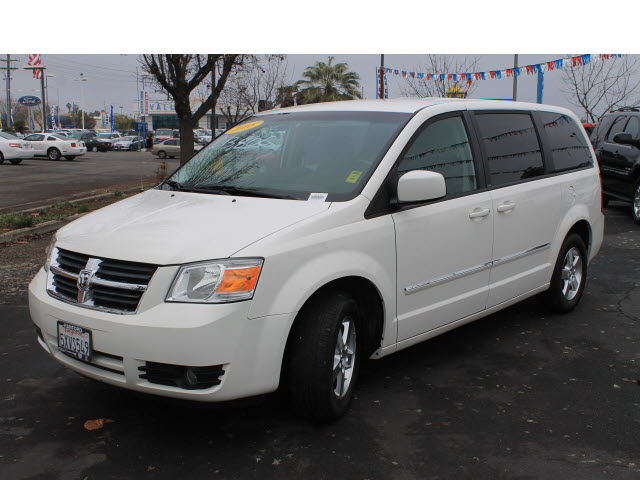 Dodge Grand Caravan 2008 photo 2