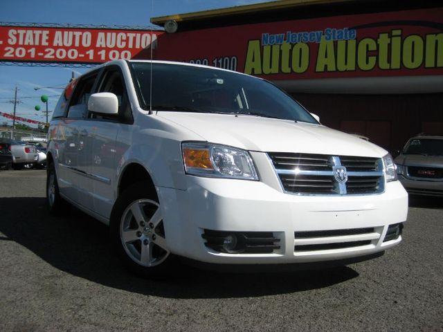 Dodge Grand Caravan 2008 photo 1