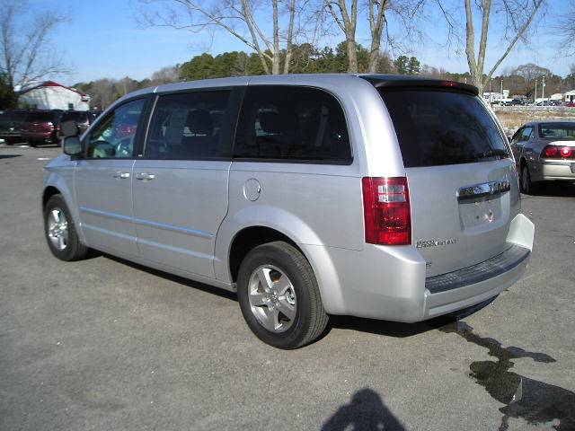 Dodge Grand Caravan 2008 photo 2