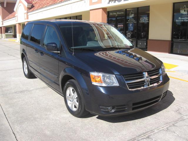 Dodge Grand Caravan 2008 photo 1