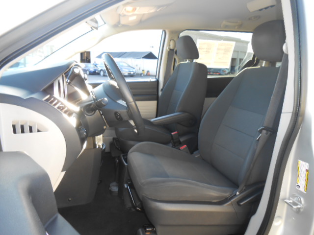 Dodge Grand Caravan 2008 photo 2