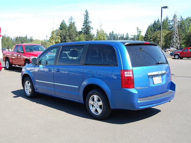 Dodge Grand Caravan 2008 photo 2