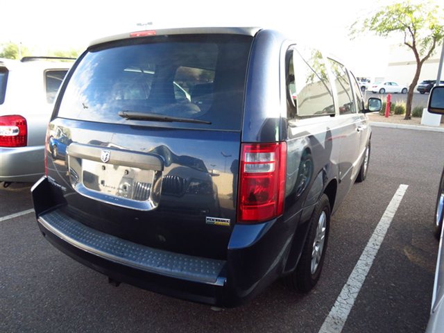 Dodge Grand Caravan 2008 photo 4