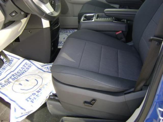 Dodge Grand Caravan 2008 photo 2