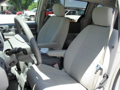 Dodge Grand Caravan 2008 photo 2