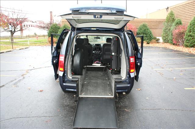Dodge Grand Caravan 2008 photo 2