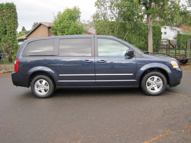 Dodge Grand Caravan 2008 photo 2