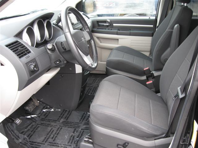 Dodge Grand Caravan 2008 photo 4