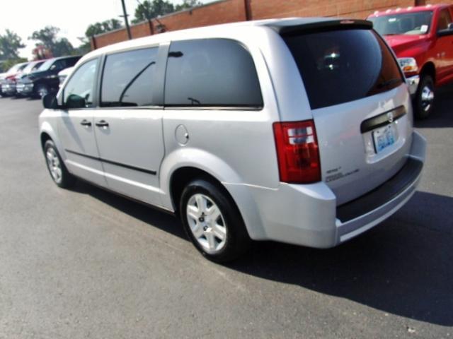 Dodge Grand Caravan 2008 photo 2