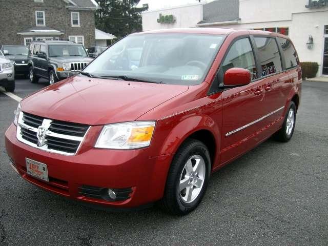Dodge Grand Caravan 2008 photo 2