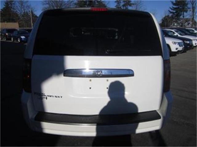 Dodge Grand Caravan 2008 photo 3